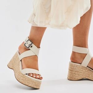 Lainey Platform Wedges